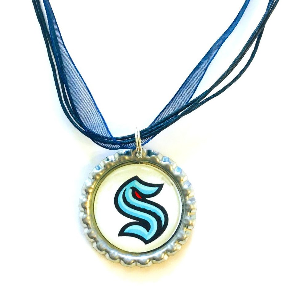 Seattle KRAKEN Hockey Handmade Necklace *NEW*